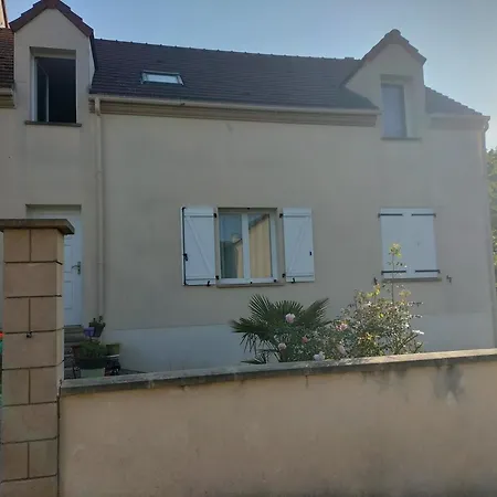 Chez H&m Ferienhaus Saint-Cyr-lʼÉcole